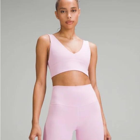 Lululemon light pink bra - Picture 3 of 3